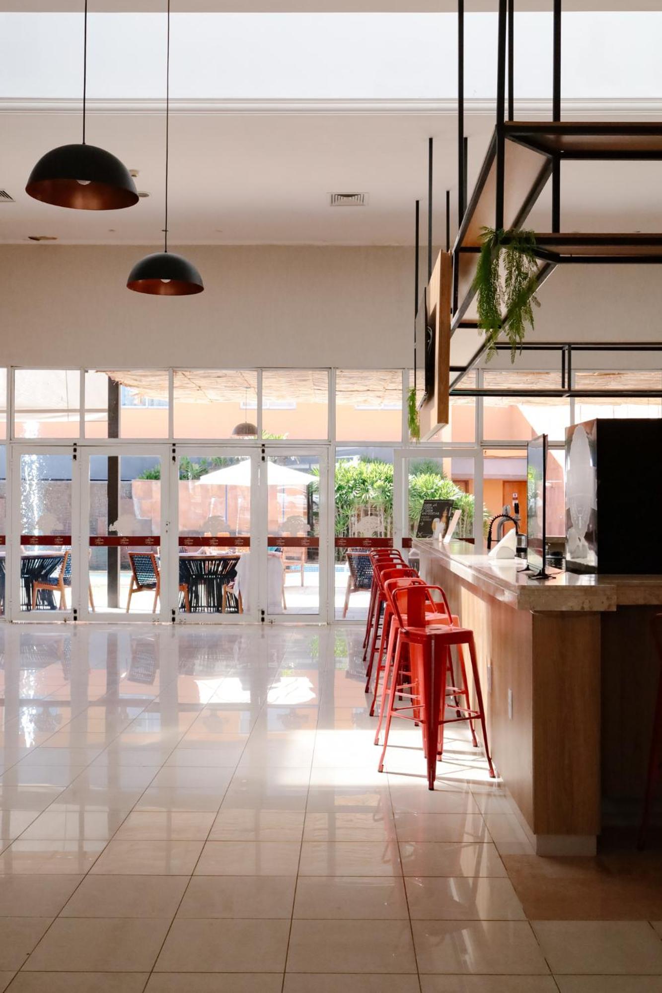 Carlton Plaza Baoba Hotel Taubate Exterior photo